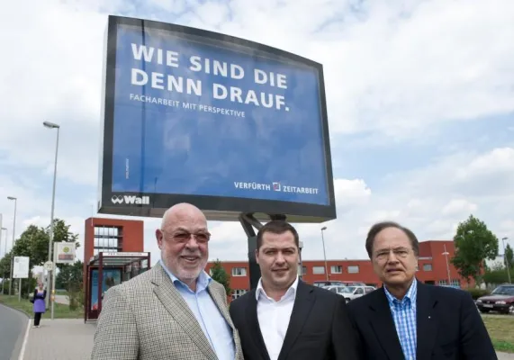 Bild: Münster im Zeichen der „Facharbeit mit Perspektive“ – überraschende Botschaft plakativ in Szene gesetzt