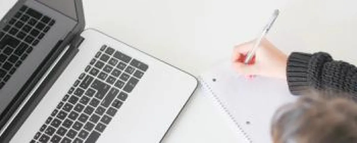 Mit Schulungsvideos können komplexe Sachverhalte visualisiert und vereinfacht dargestellt werden.