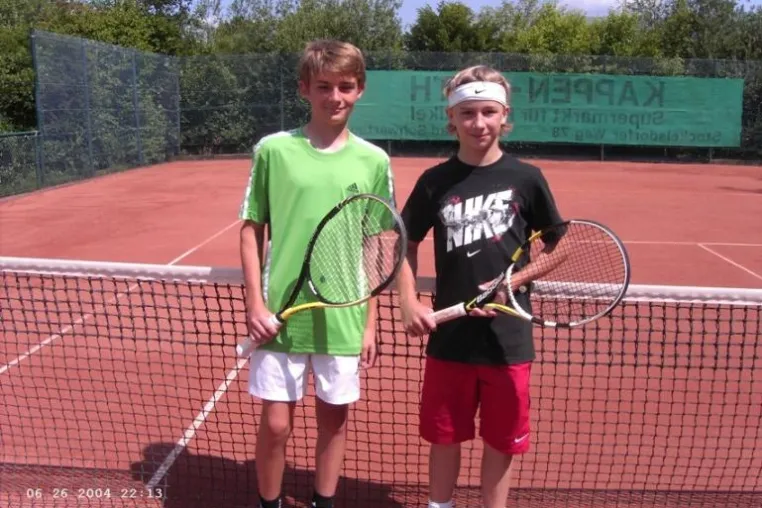Großes Jugend-Tennisturnier: 9. Schwartau Cup 2011 Bild: Großes Jugend-Tennisturnier: 9. Schwartau Cup 2011
