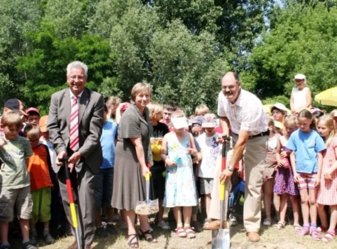 Schulneubau ist größtes Investitionsvorhaben in der 61jährigen Geschichte des Internationalen Bundes (IB) Bild: Schulneubau ist größtes Investitionsvorhaben in der 61jährigen Geschichte des Internationalen Bundes (IB)
