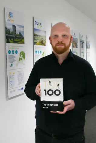 Bild: atene KOM erhält TOP-100-Siegel