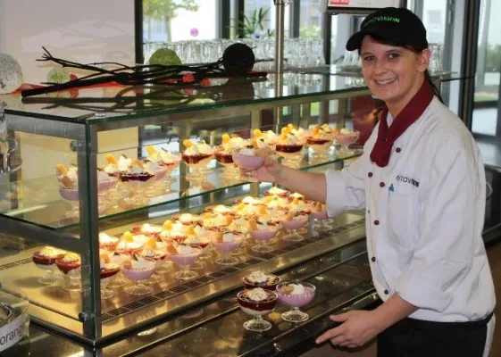 AutoVision GmbH fördert jüngere und ältere Arbeitnehmer: Initiative "ZukunftJETZT" mit Erfolgsbilanz Bild: AutoVision GmbH fördert jüngere und ältere Arbeitnehmer: Initiative "ZukunftJETZT" mit Erfolgsbilanz