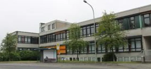 Bild: Stadt Haan erwirbt über AENGEVELT Liegenschaft zur Unterbringung von Flüchtlingen