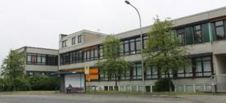 Bild: Stadt Haan erwirbt über AENGEVELT Liegenschaft zur Unterbringung von Flüchtlingen
