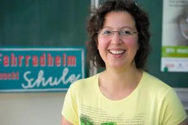 Bild: Fahrradhelm: Von der Straße in den Klassenraum