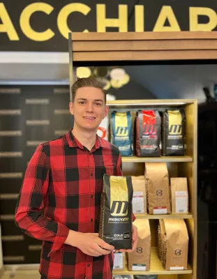 Von der Bohne bis zur Tasse: Entdecken Sie Wiens heißesten Kaffee-Geheimtipp Bild: Von der Bohne bis zur Tasse: Entdecken Sie Wiens heißesten Kaffee-Geheimtipp