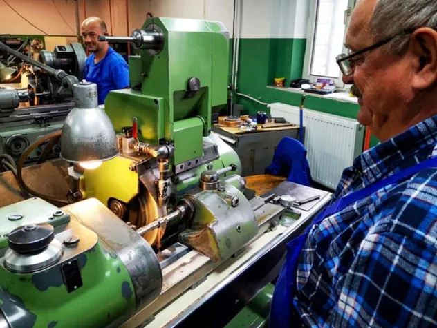 Schweizer Unternehmen verlängert das Leben kurvengesteuerter Drehautomaten Bild: Schweizer Unternehmen verlängert das Leben kurvengesteuerter Drehautomaten