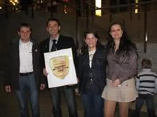 Bild: Fashion Europe.Net eröffnet Zentraldepot in den Niederlanden