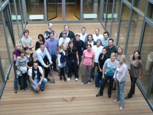 Michael Vagedes beauftragt Studenten der medienakademie Bild: Michael Vagedes beauftragt Studenten der medienakademie