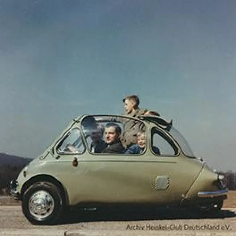 Platz für 4 Personen - Heinkel Kabine