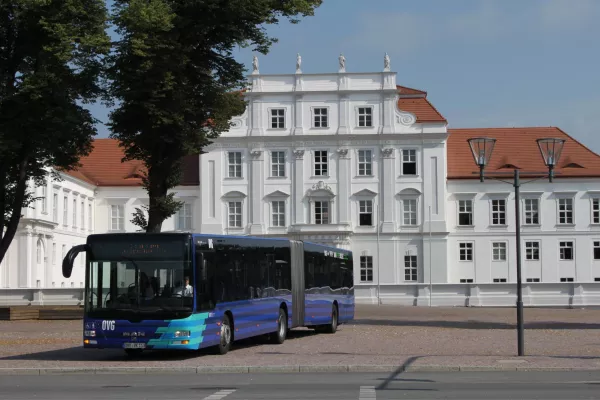 Bild: OVG zieht positives Fazit zu Schwerpunktkontrollen der Maskenpflicht im ÖPNV