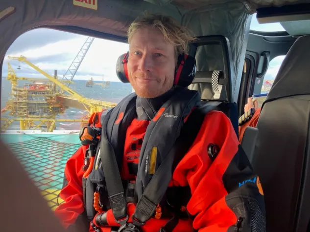 Bild: Abenteuer über der Nordsee: Servicetechniker von Busch auf Offshore-Mission