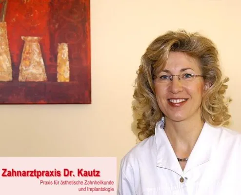 Bild: Ästhetische Zahnmedizin in Zahnarzt-Praxis in Berlin Lichterfelde