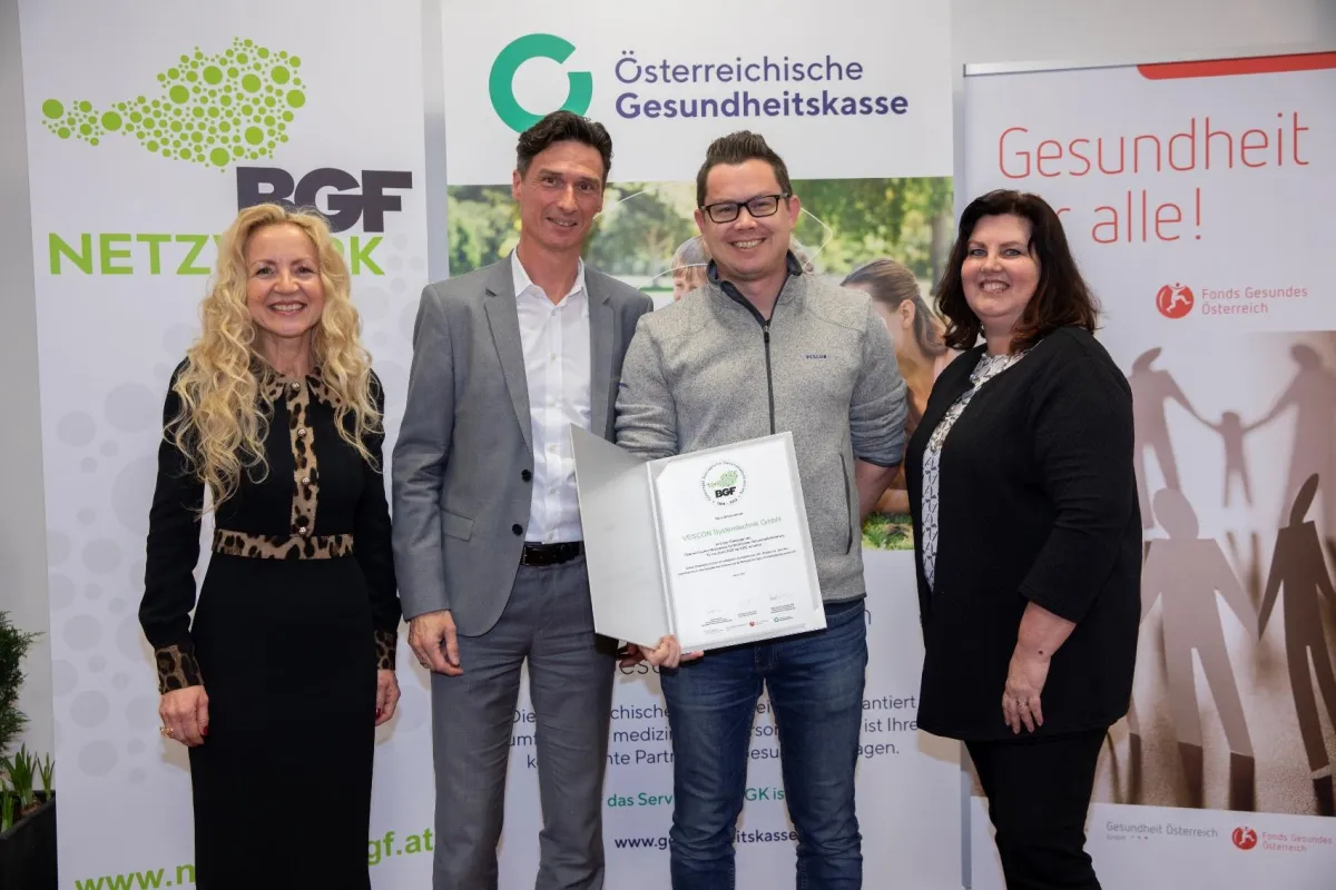 BGF Gütesiegelverleihung Vescon GF Heimo Reicher und SinnWin GF Frau Mag. Claudia Schenner-Klivinyi