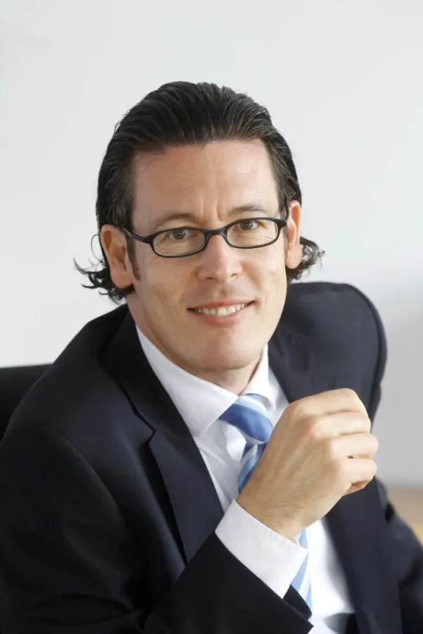 Prof. Dr. Frank E. P. Dievernich tritt sein Amt als Präsident der FRA-UAS am 1. Oktober 2014 an.