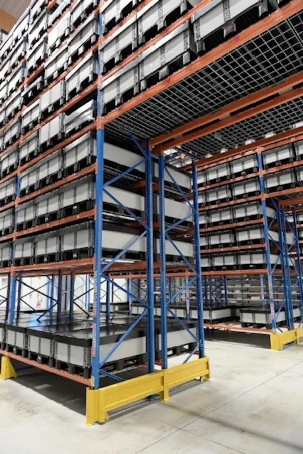 MSL setzt für die staubfreie Lagerung und den Transport auf die Smart Flexbox von Smart-Flow.