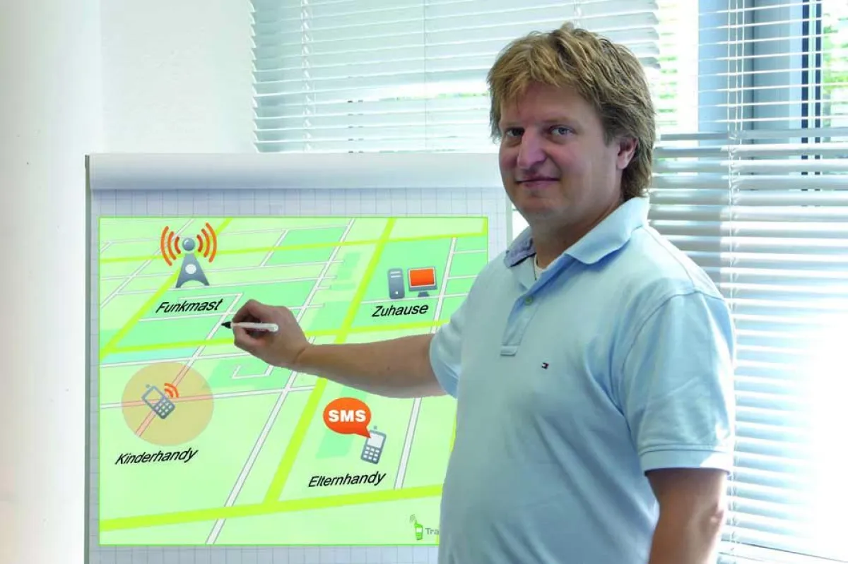 Dirk Teubner, Produktmanager von TrackYourKid, über die Vorteile der Handyortung