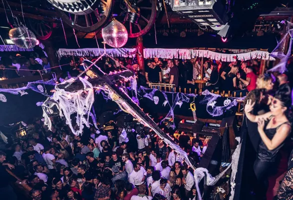 Bild: Der Oktober wird schrecklich schön - die beliebte Heuboden Halloween Party steigt am 31.10.