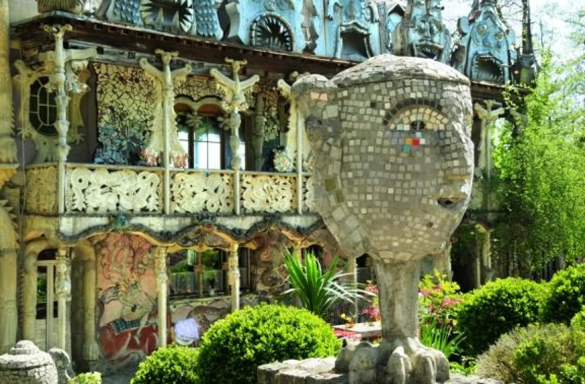 Wohnhaus im Skulpturenpark, Foto BlueWaterCom.ch