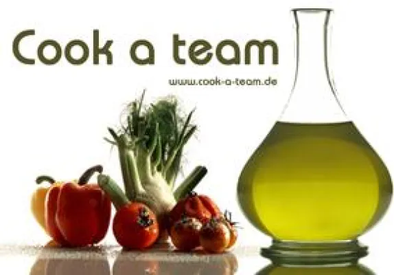 Bild: Cook-a-team: Das praxisnahe Training für Teambuilding, Kommunikation und Konfliktlösung.