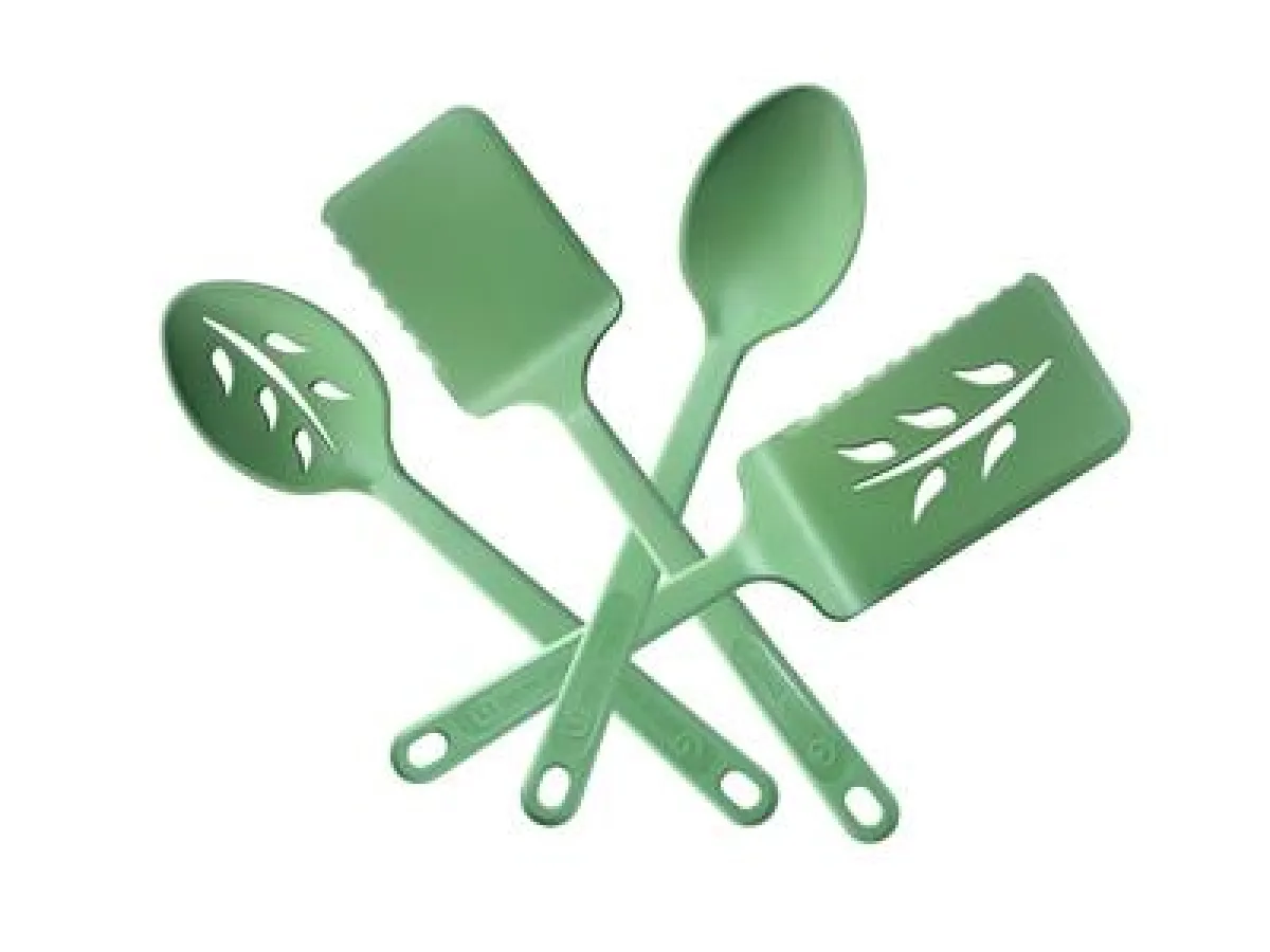 Robinson Home Products mischt mit den Green Street? Küchengeräten aus dem Kunststoff Valox iQ* von SABIC Innovative Plastics die H