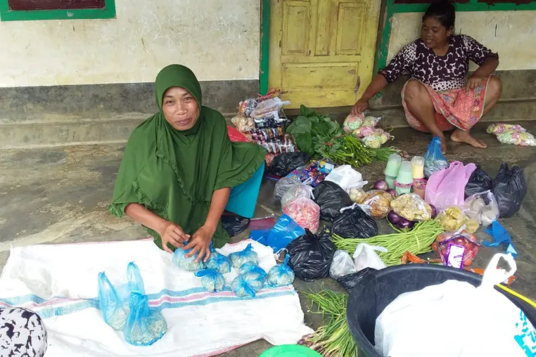 Bild: Mikrokredite für ein selbstbestimmteres Leben - Frauen auf Lombok
