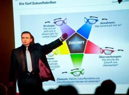 Bild: Dr. Pero Micic – Experte für Zukunftsmanagement zu Gast bei Vortragsreihe Lingner BUSINESS(k)now