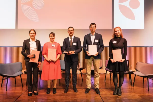 Bild: Fünf herausragende Forschungstalente als Werner-von-Siemens-Fellows 2025 ausgezeichnet