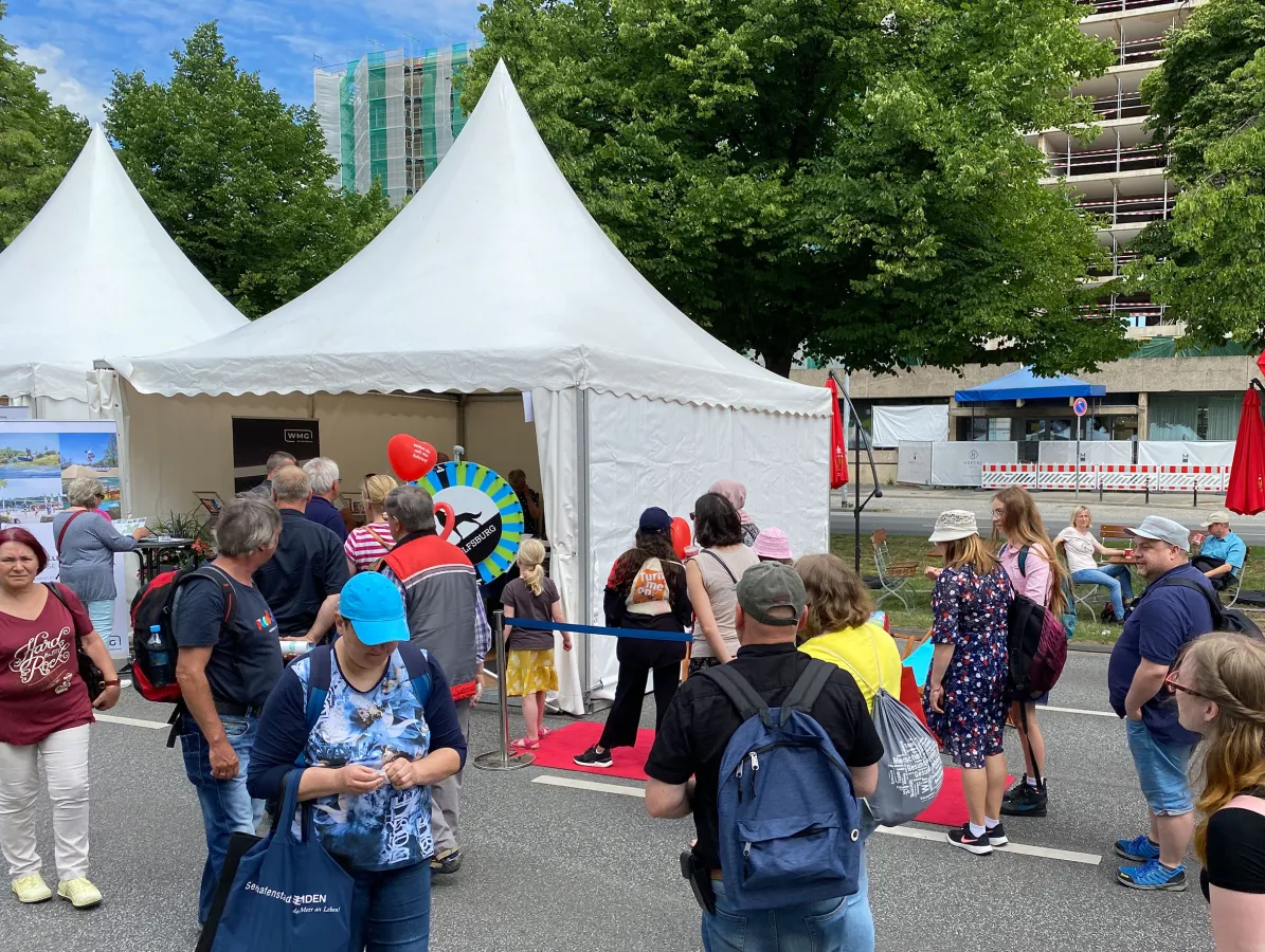 Wolfsburg-Stand auf dem Tag der Niedersachsen 2022 (© WMG Wolfsburg)