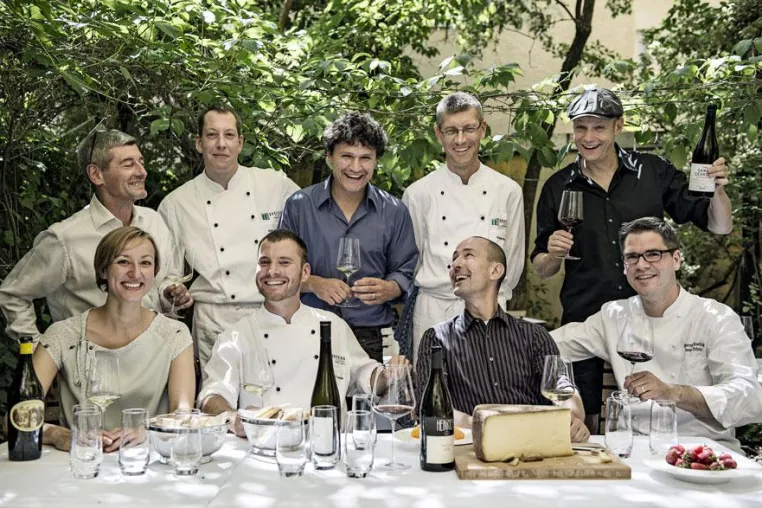 Rollentausch im Restaurant Broeding: Service kocht – Küche bedient Bild: Rollentausch im Restaurant Broeding: Service kocht – Küche bedient