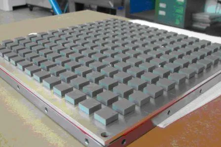 Bild: Dauermagnetsysteme der VACUUMSCHMELZE für einen „Fliegenden Teppich“