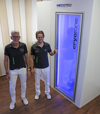 Bild: Kälte als Erlebnis und Therapie -  Die erste Kältekammer der Ortenau steht in Achern