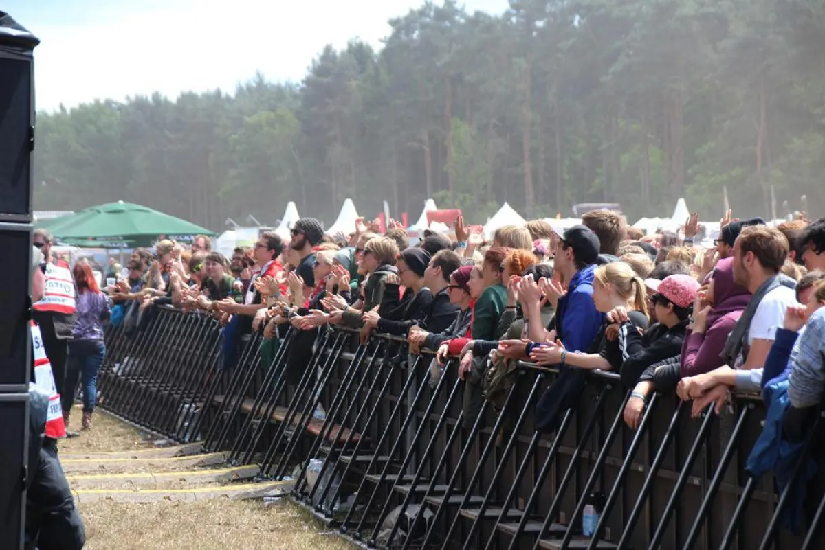 eps: GIGS Barrikaden im Bühnenbereich beim Hurricane Festival 2014