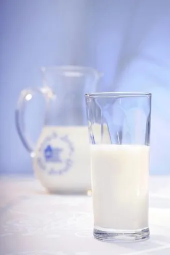 Der Expertentipp im April: Warum ist H-Milch so lange haltbar? Bild: Der Expertentipp im April: Warum ist H-Milch so lange haltbar?