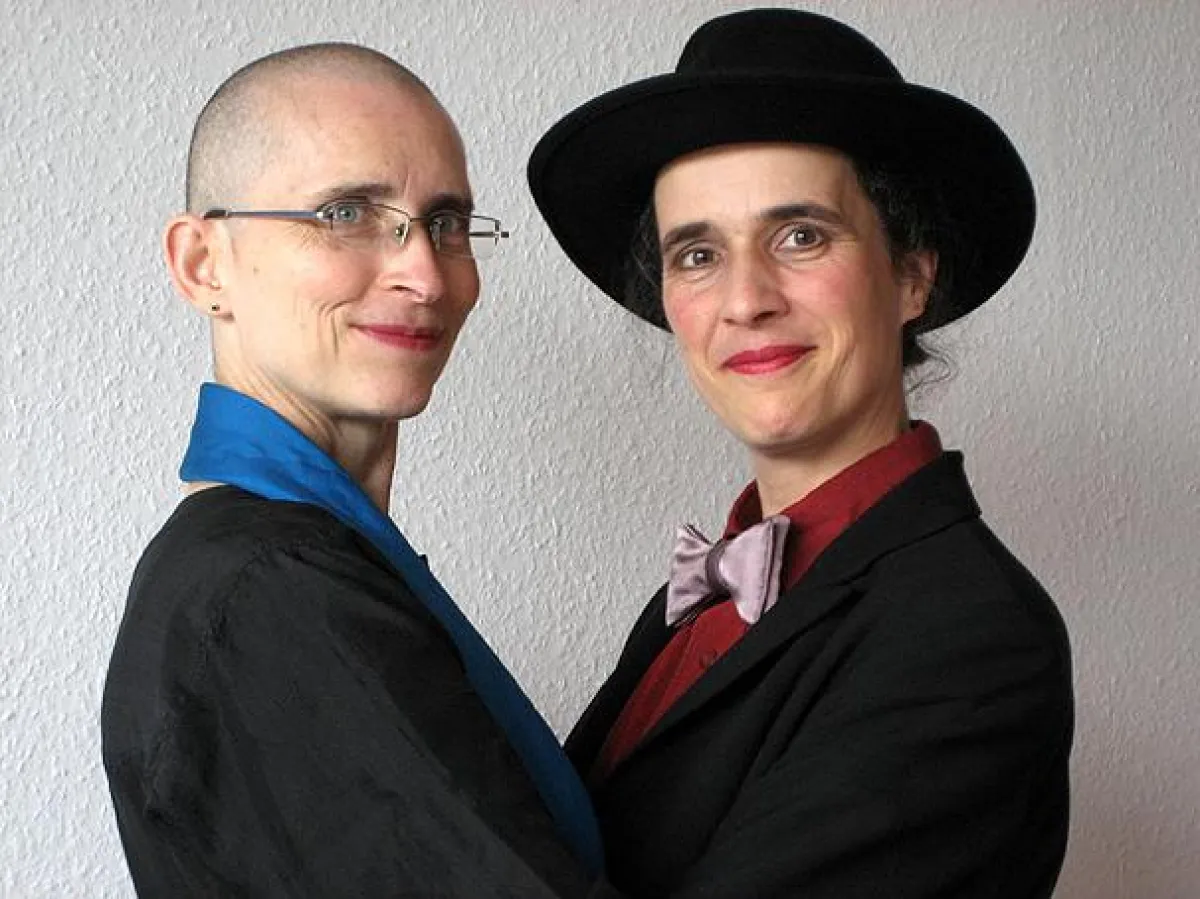 Die Künstlerinnen ANA & ANDA