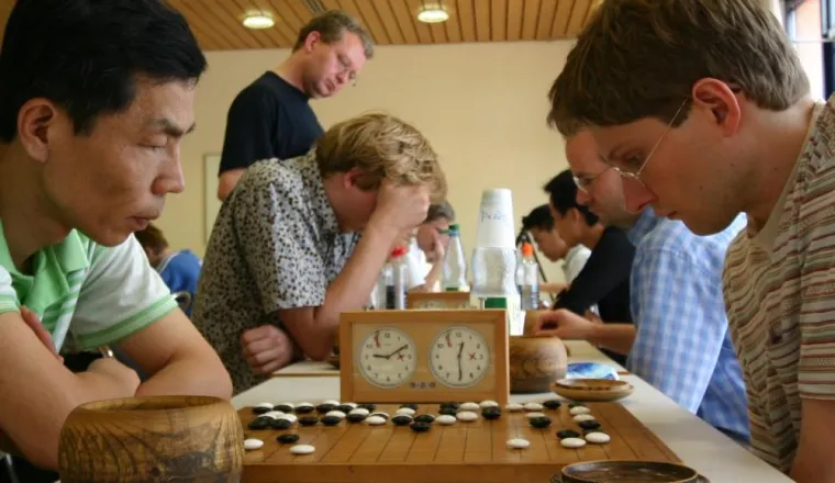 Vier Turniere zeugen von der Beliebtheit des asiatischen Brettspiels Go Bild: Vier Turniere zeugen von der Beliebtheit des asiatischen Brettspiels Go