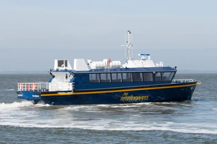 Bild: Taufe des "Inselexpress 2" auf Juist