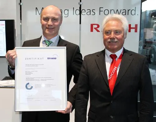 Bild: Ricoh-Fachhandelspartner für Beratungs- und Servicequalität ausgezeichnet