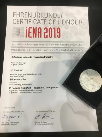 Bild: Silbermedialle+++Ehrenurkunde+++FUGImotor®