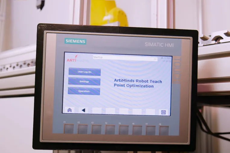 Bild: ArtiMinds bietet vollautomatische Prozessoptimierung im laufenden Roboterbetrieb 