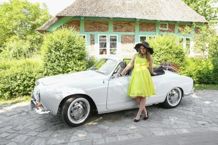 Oldtimertreffen mit Livemusik und Sammlermarkt im Freilichtmuseum am Kiekeberg bei Hamburg Bild: Oldtimertreffen mit Livemusik und Sammlermarkt im Freilichtmuseum am Kiekeberg bei Hamburg