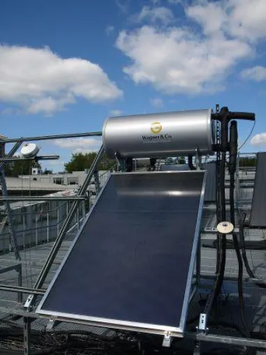 Thermosiphonanlagen mit mehr Power Bild: Thermosiphonanlagen mit mehr Power