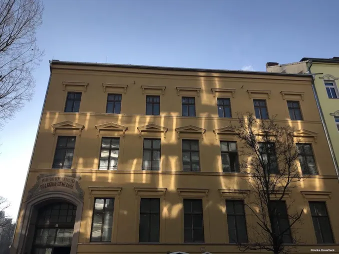 Bild: Ehemaliges Pfarrhaus in Berlin Mitte wird Wohn- und Beratungshaus für Frauen in Not