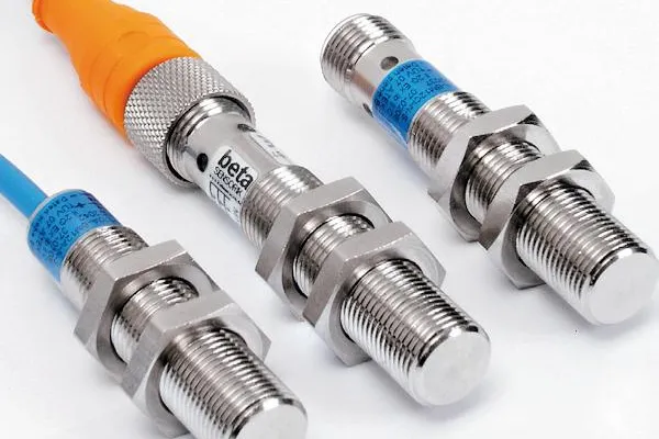Bild: Magnetische Näherungsschalter mit großen Schaltabständen