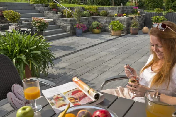 Bild: Nachhaltigkeit fängt vor der Haustüre an: Im Einklang mit der Natur