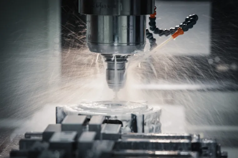 Bild: Absolute Präzision beim CNC-Fräsen dank Vakuum / Lorenz Hoffmann GmbH