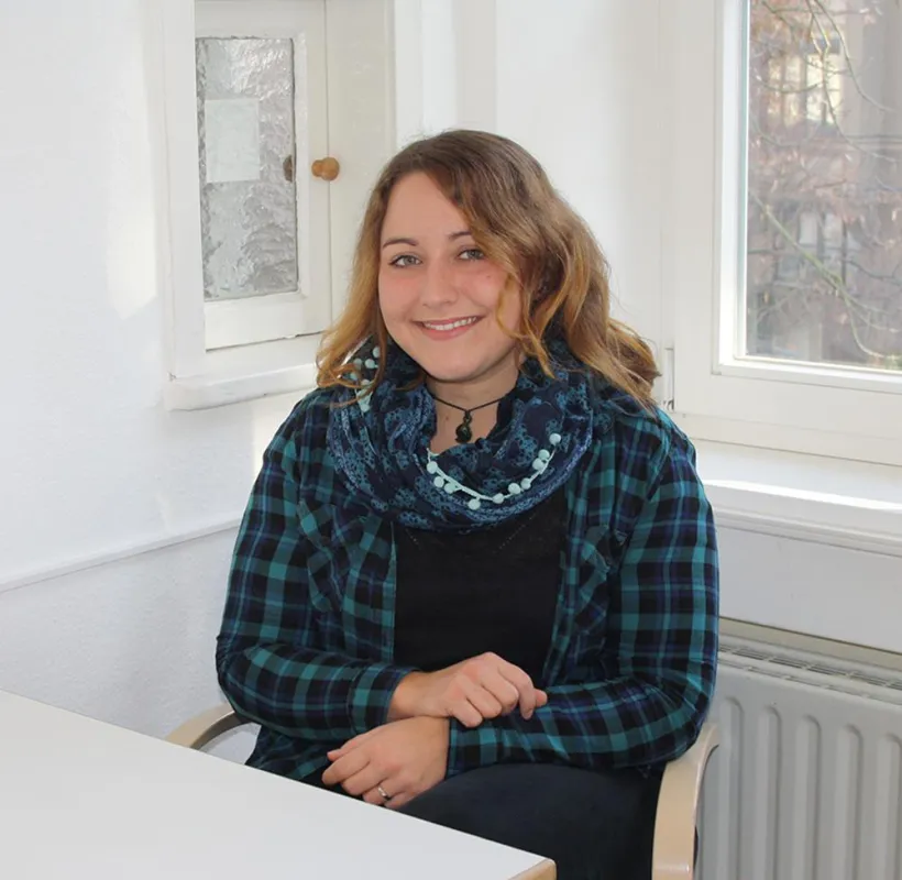 Anna Holzner berät Menschen mit psychischen Problemen beim SPDI Augsburg.