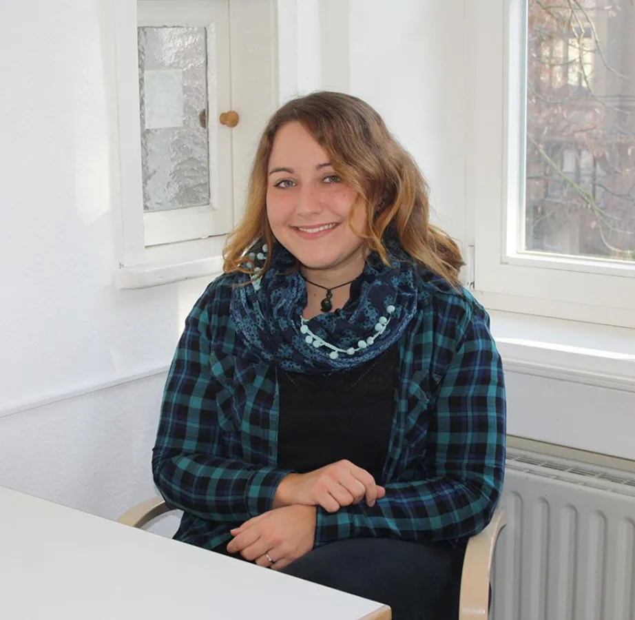 Anna Holzner berät Menschen mit psychischen Problemen beim SPDI Augsburg.