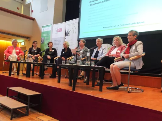 Bild: Erster Hauswirtschaftskongress in Berlin erfolgreich zu Ende gegangen