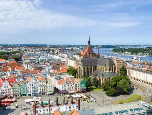 Bild: Bequem von daheim - rostock.de vermarktet Angebote der Stadt online